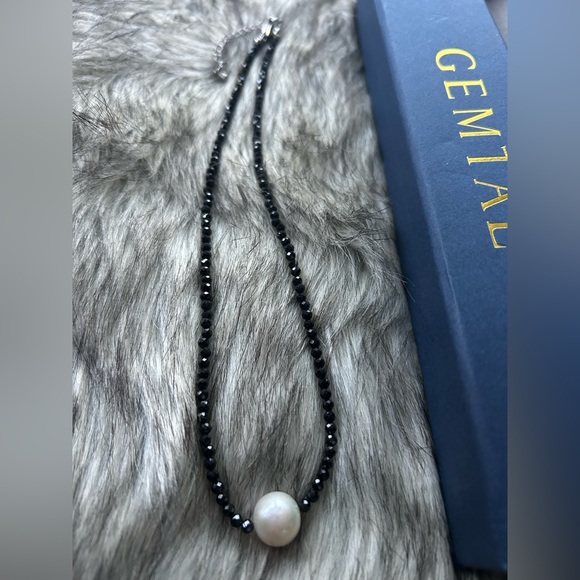 GEMTAL Black and Freshwater Pearl Choker Necklace - Picture 2 of 7